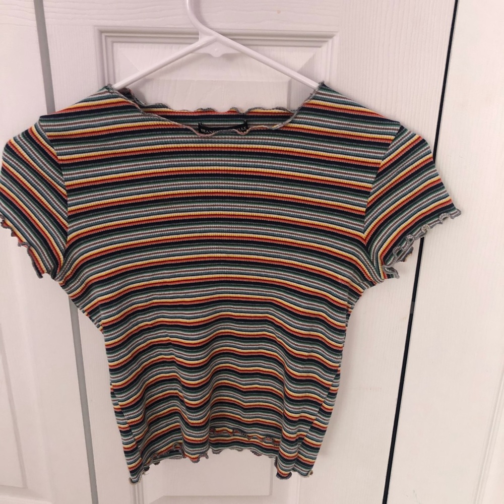 Lettuce edge striped brandy top